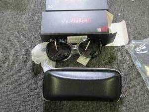 lot 448 image: 2 new fashion sunglasses ...