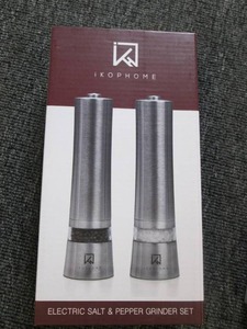 lot 490 image: new electric salt and pepper grinde...