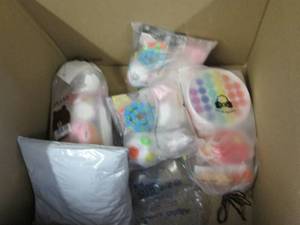 lot 509 image: box of fidget toys...