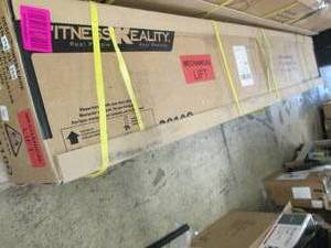 lot 537 image: Fitness Reality Squat Rack Power Ca...