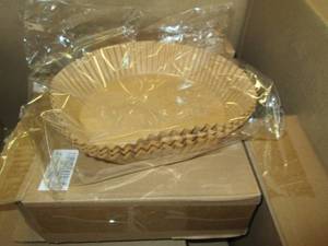 lot 44 image: 5 boxes of air fryer paper ...