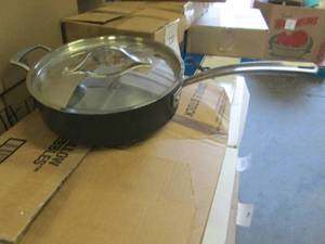 lot 109 image: 2 cooking pans ...