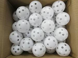 lot 114 image: box of practice golf balls ...