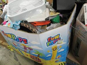 lot 169 image: pallet of misc please see pictures ...