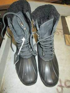 lot 203 image: womens sperry boots size 8 ...