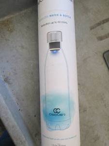 lot 295 image: the crazy cap water bottle ...