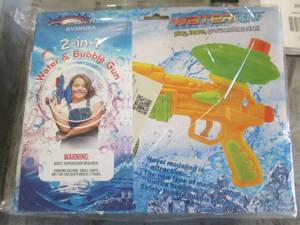 lot 305 image: 2 new bubblesquirt guns ...