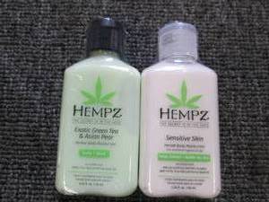 lot 361 image: box of hempz 2.2fl oz bottles of lo...