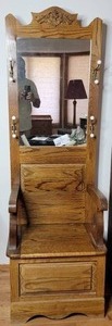 lot 49 image: Vintage Hall Bench 24 x 18 x 73