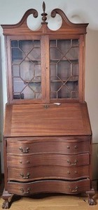 lot 48 image: Vintage Governor Winthrop Secretary 36 x 18 82