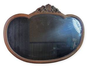 lot 14 image: Vintage Hand Carved Framed Mirror 32 x32