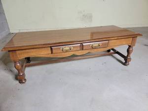 lot 57 image: Mid Century Coffee Table 52 x 21 x 16