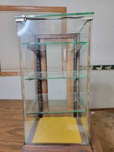 lot 69 image: Hand-Made Tempered Glass Display Case 13 x 12 x 24