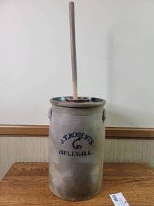lot 40 image: Antique J.T. Roberts Stoneware Butter Churn