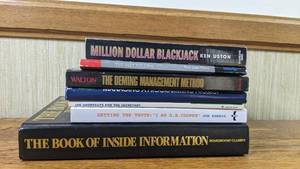 lot 81 image: Quintescential FinancialBusiness Self Help Collection-7 Books