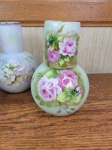 lot 142 image: 3 Antique 1940s Lefton China Hand-Painted Bedside Carafe and Cup