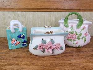 lot 176 image: Lovely Ceramic Purse Collection