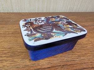 lot 177 image: Rare Mid-Century-Modern Royal Copenhagen Hand-Painted Lidded Butter Box by Marianne Johnson