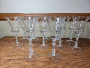 lot 263 image: Sparkling Vintage Stemware