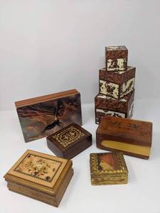 lot 160 image: Beautiful Hand-Crafted Wooden Boxes and Some Bracelets