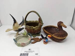 lot 182 image: Bird Lovers Collection-6 Stunning Pieces