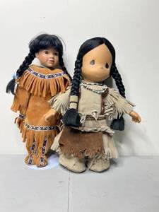 lot 220 image: Vintage 1991 Precious Moments Native American Doll & Vintage Native American Doll