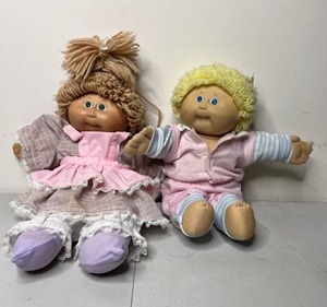 lot 227 image: Vintage 1970s Cabbage Patch Kids