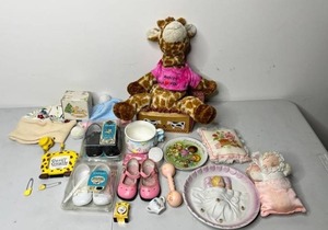 lot 230 image: Vintage Baby Keepsake Collection