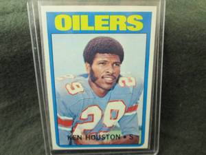 79. 1972 Topps Ken Houston Card...