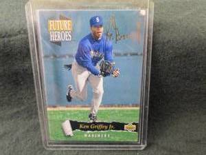 112. 1993 Upper Deck Ken Griffey JR...