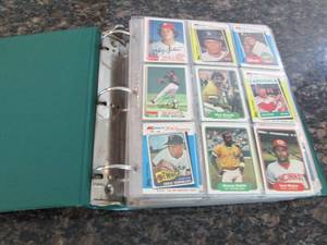 193. 1980 - 1986 Baseball Card Albu...