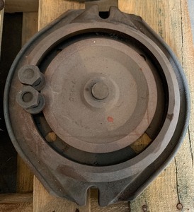 lot 101 image: Swivel Vise Plate