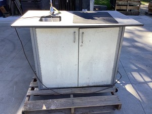 lot 46 image: School Chemistry Station