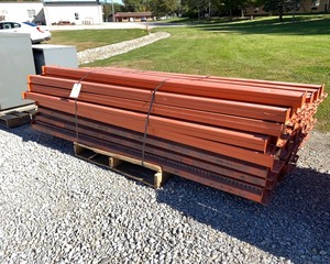 lot 704 image: Pallet Racking Beams