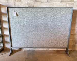 lot 830 image: Wall Divider