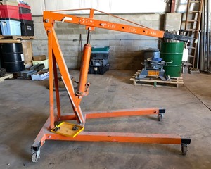 lot 414 image: Cherry Picker