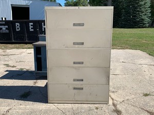 lot 706 image: Metal Cabinet
