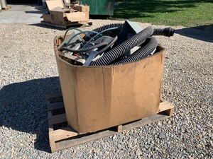 lot 401 image: Miscellaneous Electrical