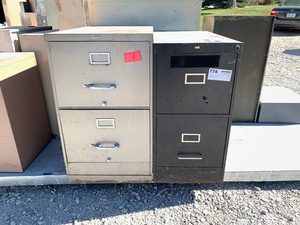 lot 827 image: File Cabinets