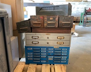 lot 320 image: Metal Storage