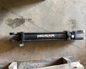 lot 146 image: Hydraulic Cylinder