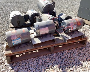 lot 408 image: 1.5HP Electric Motors (Qty 4)