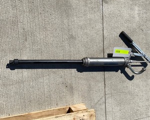 lot 616 image: Barrel Pump