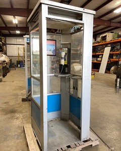 lot 504 image: Phone Booth