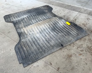 lot 450 image: Rubber Truck Mat