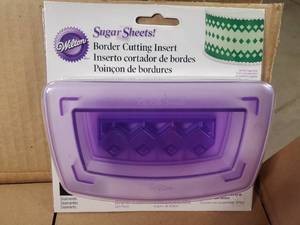 lot 7 image: Pallet of 720 New Wilton Sugar Sheets Cutting Insert - Diamonds - Retail value $5,824