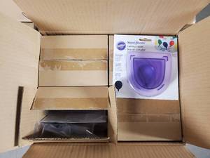 lot 35 image: Pallet of 228 New Wilton Sugar Sheets Cutting Insert - Balloons - Retail value $1,844