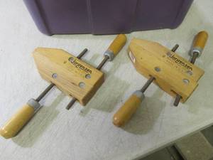 lot 9 image: (RM4) 11 Jorgensen #0 Wood Clamps i...