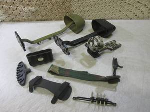 lot 55 image: (G-1) Assorted Bow Accessories...