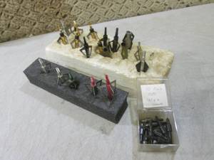 lot 56 image: (G-1) Assorted Arrow Broadheads and...